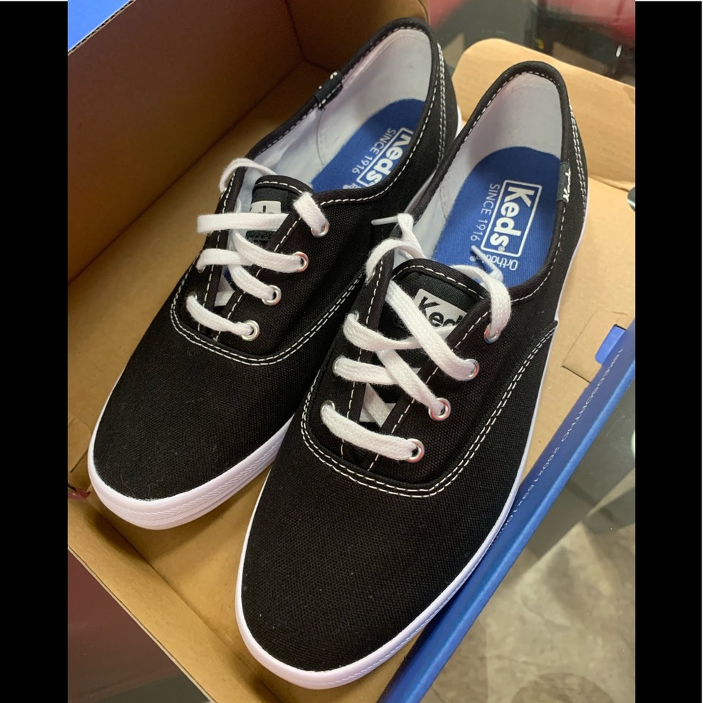 Keds 6.5.